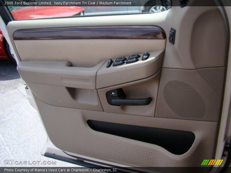 Ivory Parchment Tri Coat / Medium Parchment 2005 Ford Explorer Limited