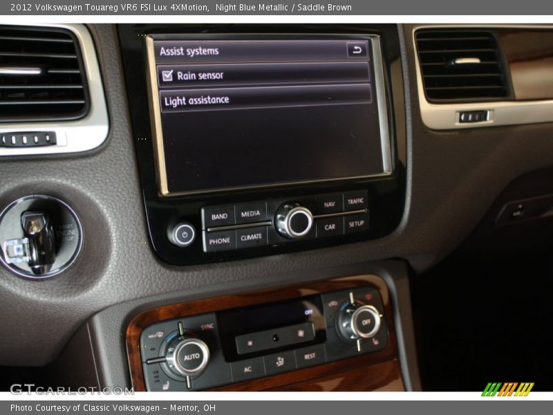 Night Blue Metallic / Saddle Brown 2012 Volkswagen Touareg VR6 FSI Lux 4XMotion