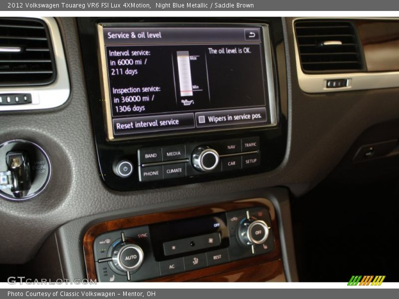 Night Blue Metallic / Saddle Brown 2012 Volkswagen Touareg VR6 FSI Lux 4XMotion