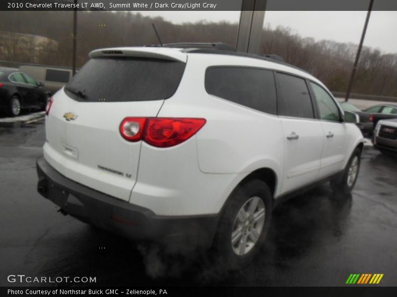 Summit White / Dark Gray/Light Gray 2010 Chevrolet Traverse LT AWD