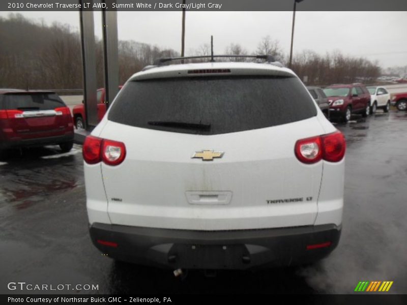 Summit White / Dark Gray/Light Gray 2010 Chevrolet Traverse LT AWD