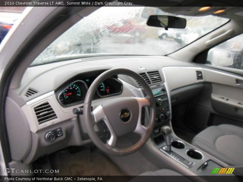 Summit White / Dark Gray/Light Gray 2010 Chevrolet Traverse LT AWD