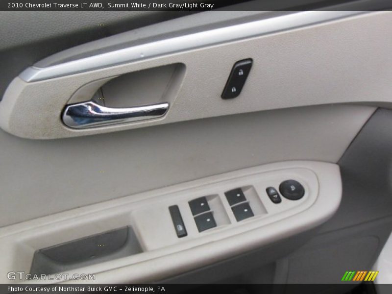 Summit White / Dark Gray/Light Gray 2010 Chevrolet Traverse LT AWD