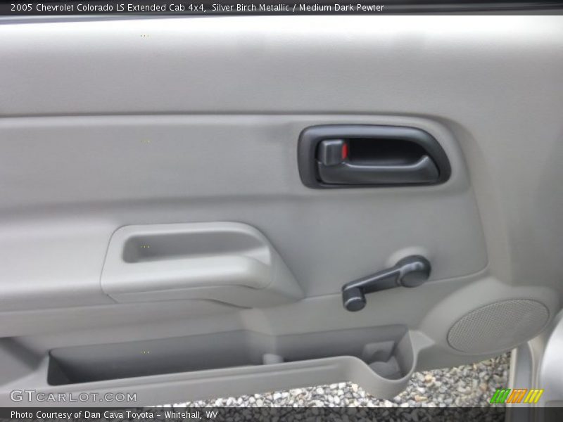 Silver Birch Metallic / Medium Dark Pewter 2005 Chevrolet Colorado LS Extended Cab 4x4