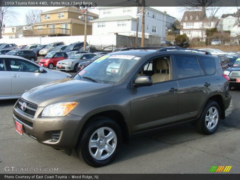 Front 3/4 View of 2009 RAV4 4WD