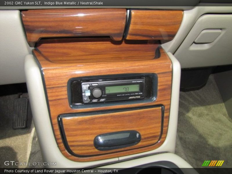 Indigo Blue Metallic / Neutral/Shale 2002 GMC Yukon SLT