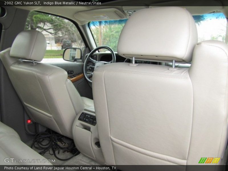 Indigo Blue Metallic / Neutral/Shale 2002 GMC Yukon SLT