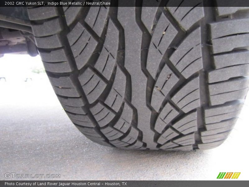 Indigo Blue Metallic / Neutral/Shale 2002 GMC Yukon SLT