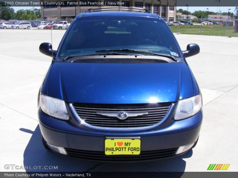 Patriot Blue Pearlcoat / Navy Blue 2003 Chrysler Town & Country LXi