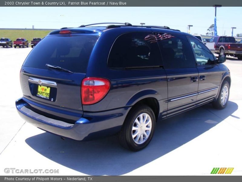Patriot Blue Pearlcoat / Navy Blue 2003 Chrysler Town & Country LXi