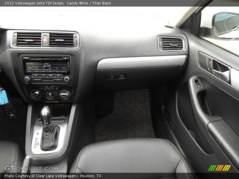 Candy White / Titan Black 2012 Volkswagen Jetta TDI Sedan