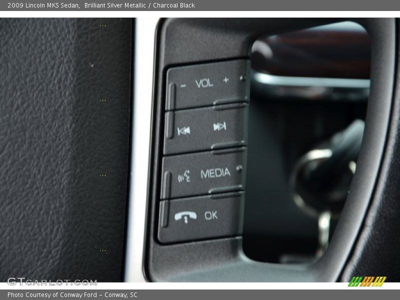 Brilliant Silver Metallic / Charcoal Black 2009 Lincoln MKS Sedan