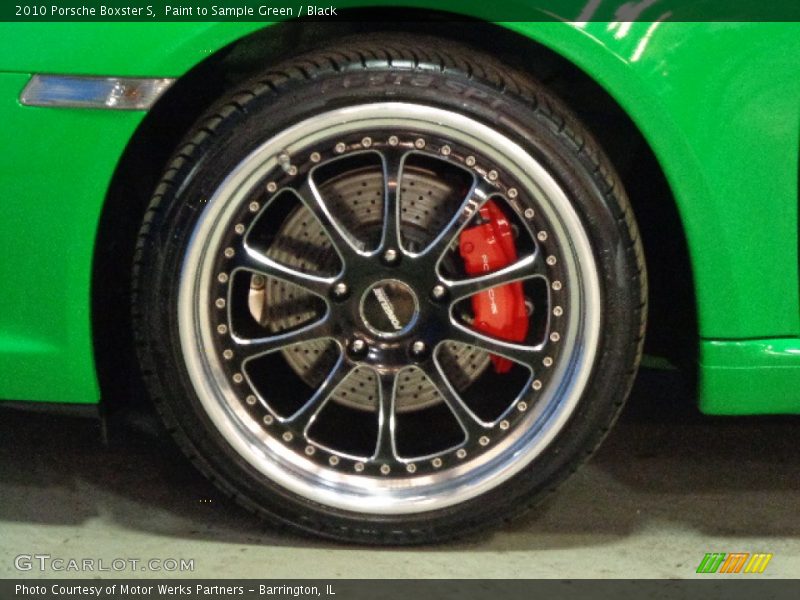 Paint to Sample Green / Black 2010 Porsche Boxster S