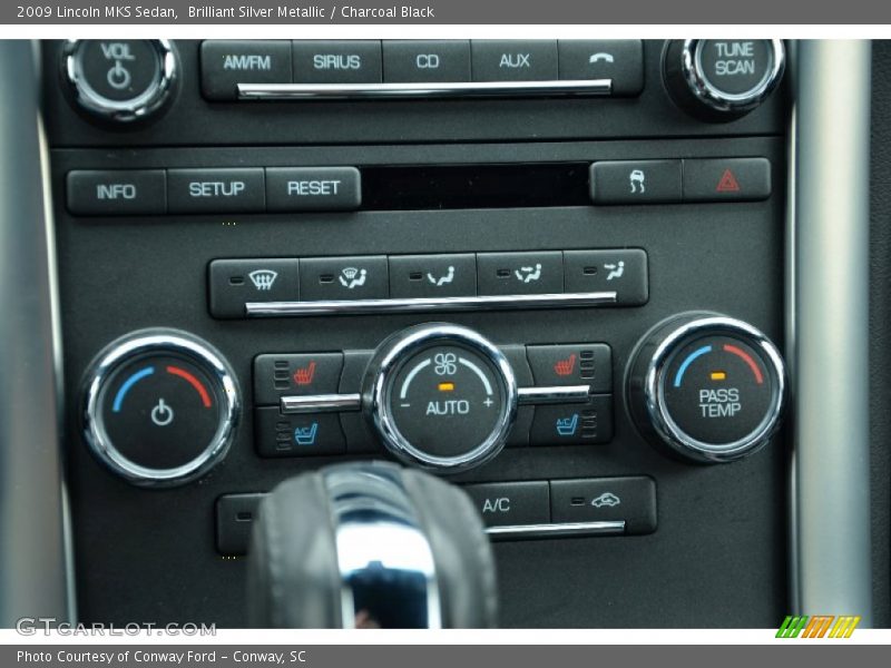 Brilliant Silver Metallic / Charcoal Black 2009 Lincoln MKS Sedan