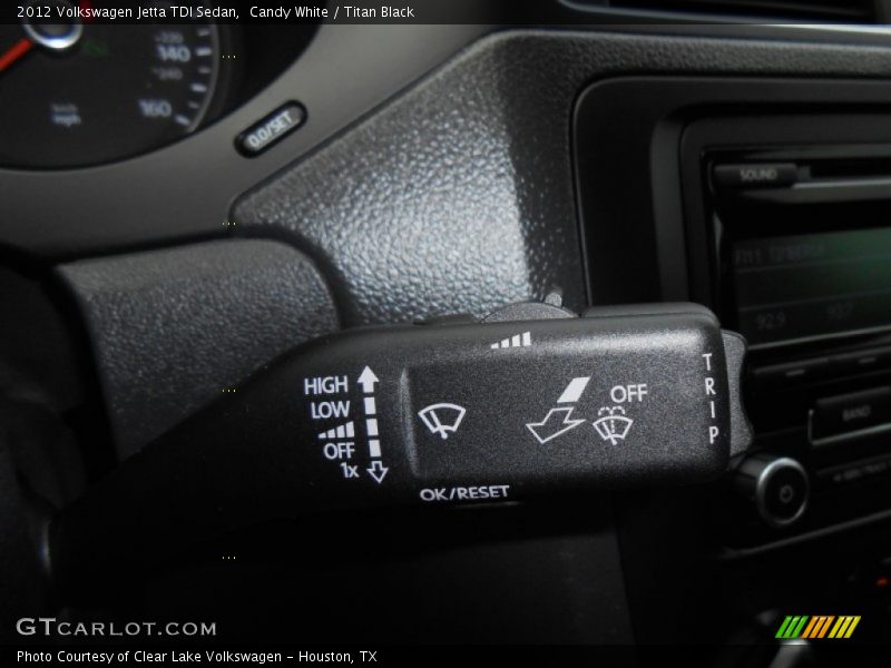 Candy White / Titan Black 2012 Volkswagen Jetta TDI Sedan