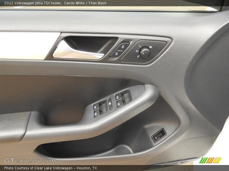 Candy White / Titan Black 2012 Volkswagen Jetta TDI Sedan