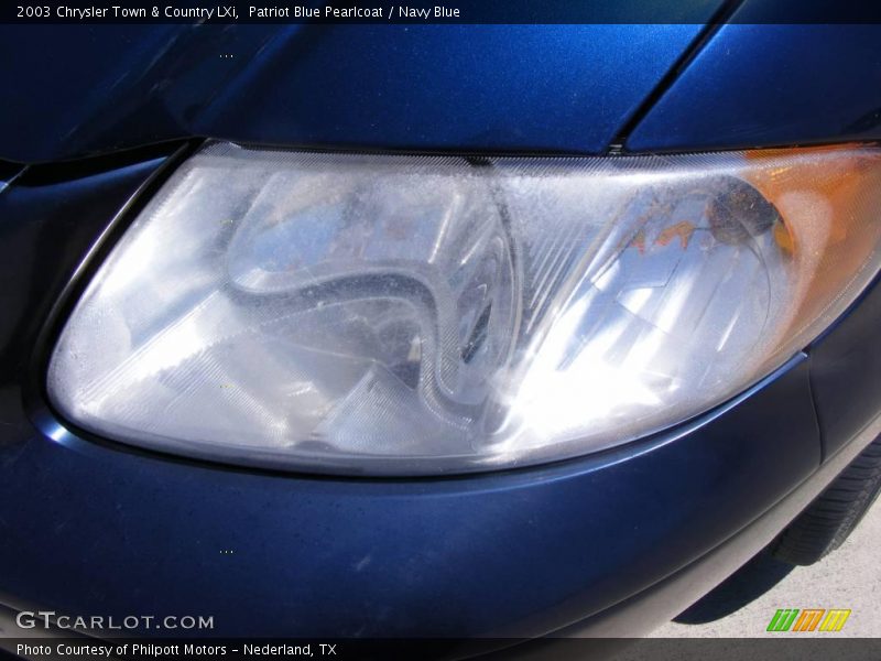 Patriot Blue Pearlcoat / Navy Blue 2003 Chrysler Town & Country LXi
