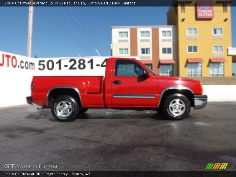 Victory Red / Dark Charcoal 2004 Chevrolet Silverado 1500 LS Regular Cab