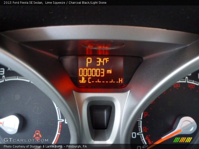 Lime Squeeze / Charcoal Black/Light Stone 2013 Ford Fiesta SE Sedan