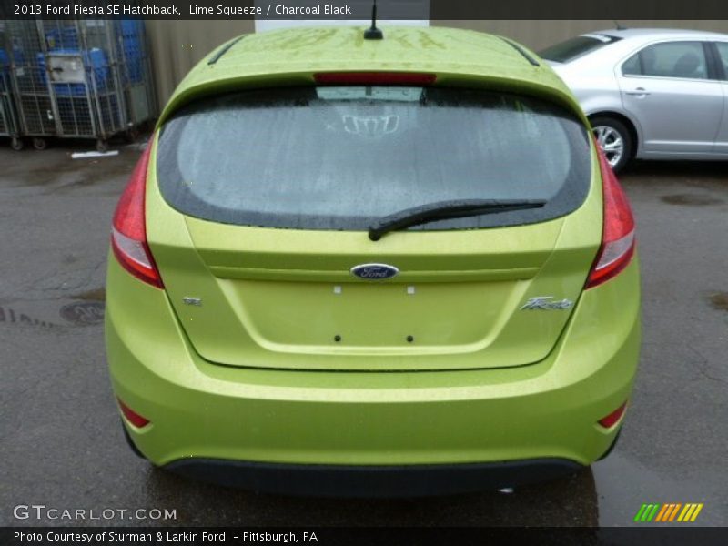 Lime Squeeze / Charcoal Black 2013 Ford Fiesta SE Hatchback