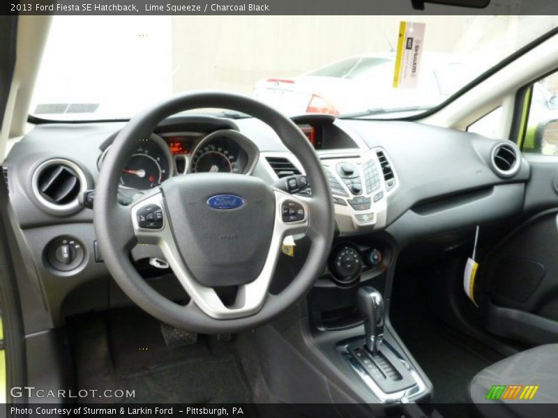 Lime Squeeze / Charcoal Black 2013 Ford Fiesta SE Hatchback