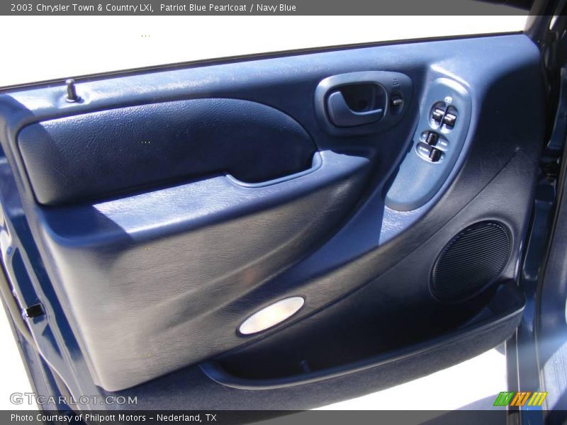 Patriot Blue Pearlcoat / Navy Blue 2003 Chrysler Town & Country LXi