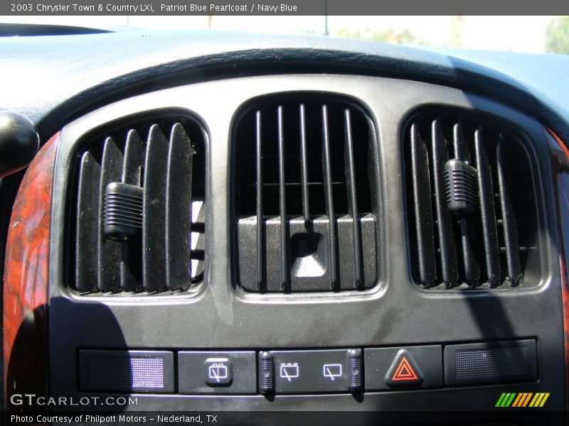 Patriot Blue Pearlcoat / Navy Blue 2003 Chrysler Town & Country LXi