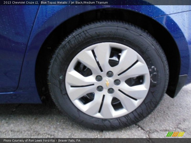 Blue Topaz Metallic / Jet Black/Medium Titanium 2013 Chevrolet Cruze LS