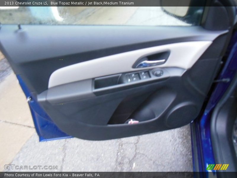 Blue Topaz Metallic / Jet Black/Medium Titanium 2013 Chevrolet Cruze LS