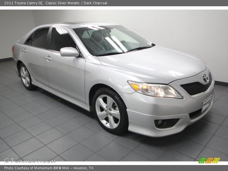 Classic Silver Metallic / Dark Charcoal 2011 Toyota Camry SE