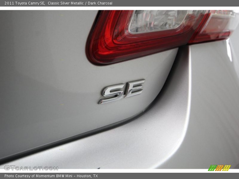 Classic Silver Metallic / Dark Charcoal 2011 Toyota Camry SE