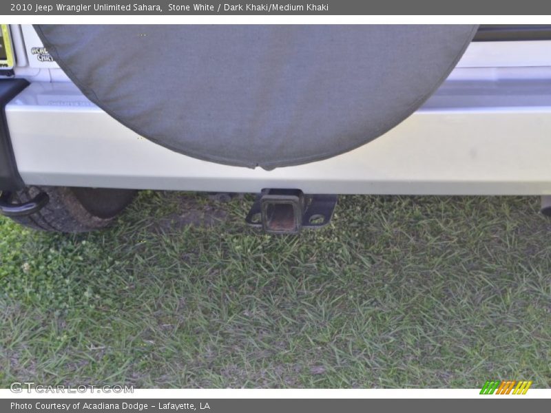 Stone White / Dark Khaki/Medium Khaki 2010 Jeep Wrangler Unlimited Sahara
