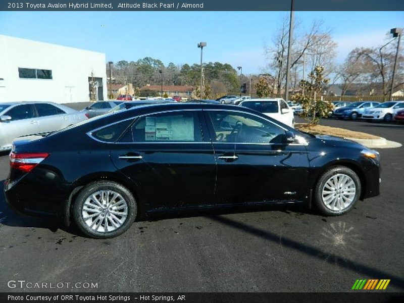 Attitude Black Pearl / Almond 2013 Toyota Avalon Hybrid Limited