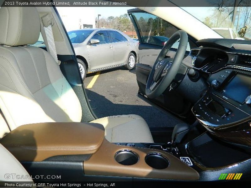 Attitude Black Pearl / Almond 2013 Toyota Avalon Hybrid Limited