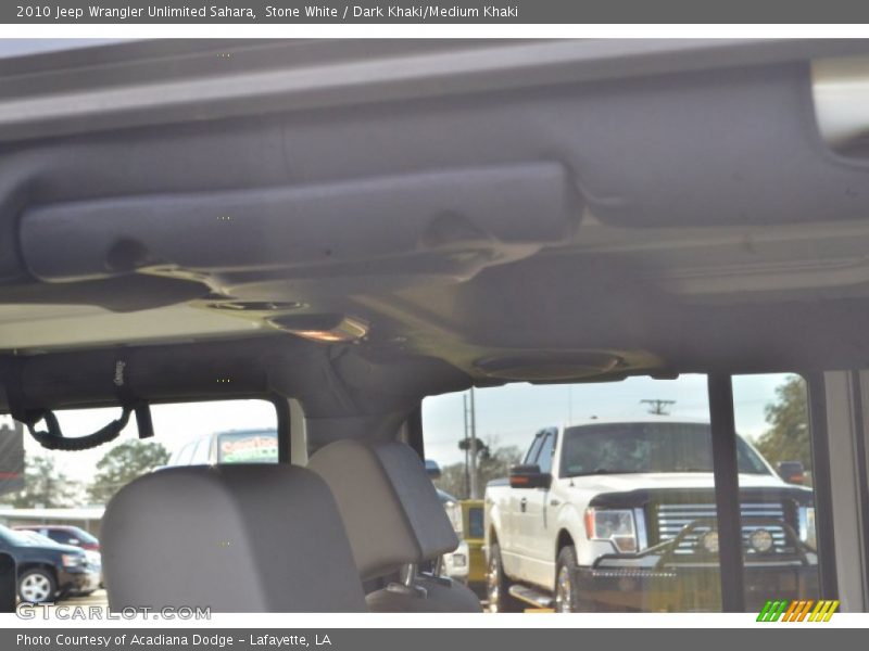 Stone White / Dark Khaki/Medium Khaki 2010 Jeep Wrangler Unlimited Sahara