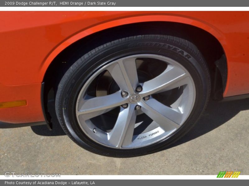  2009 Challenger R/T Wheel