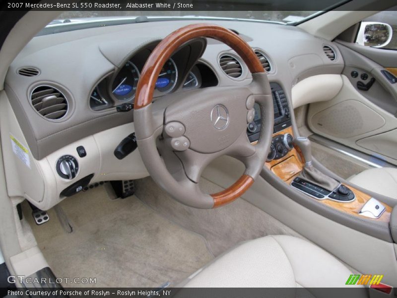 Dashboard of 2007 SL 550 Roadster