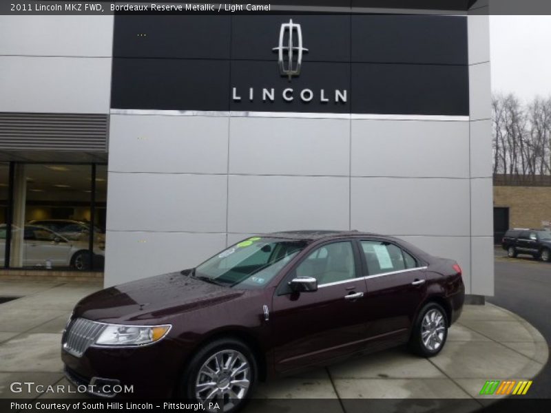 Bordeaux Reserve Metallic / Light Camel 2011 Lincoln MKZ FWD