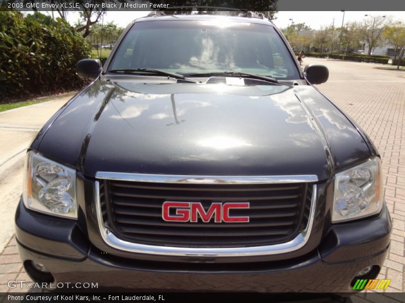 Onyx Black / Medium Pewter 2003 GMC Envoy XL SLE