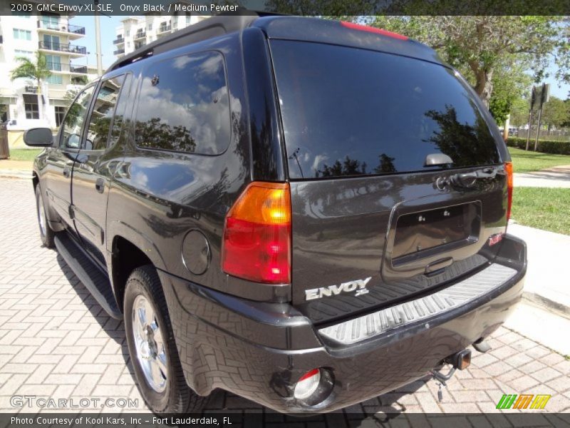 Onyx Black / Medium Pewter 2003 GMC Envoy XL SLE