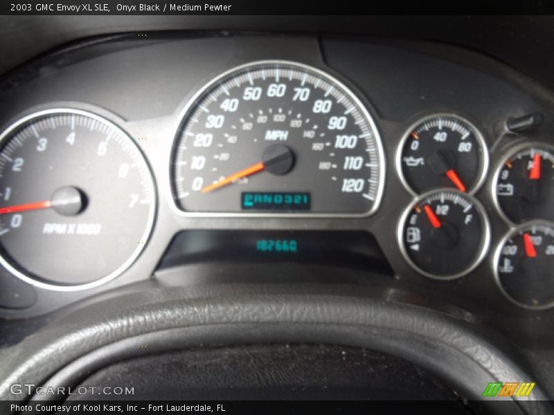 Onyx Black / Medium Pewter 2003 GMC Envoy XL SLE