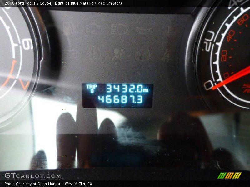 Light Ice Blue Metallic / Medium Stone 2008 Ford Focus S Coupe