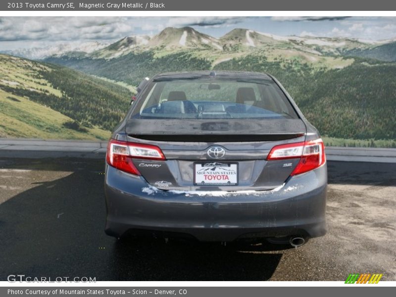 Magnetic Gray Metallic / Black 2013 Toyota Camry SE