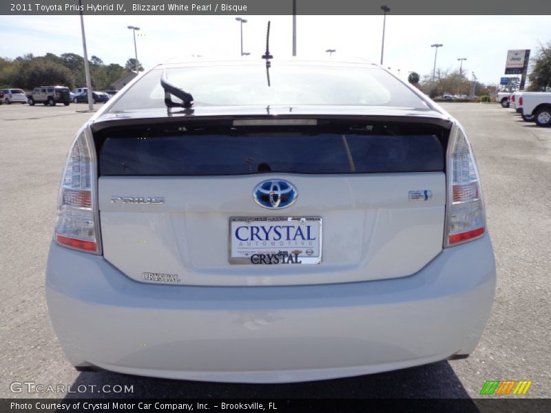 Blizzard White Pearl / Bisque 2011 Toyota Prius Hybrid IV
