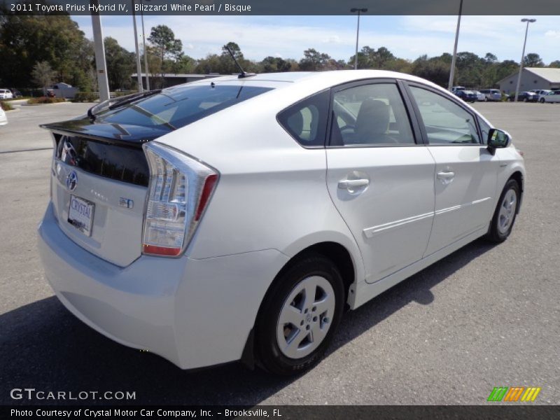 Blizzard White Pearl / Bisque 2011 Toyota Prius Hybrid IV