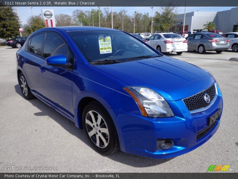 Front 3/4 View of 2012 Sentra 2.0 SR