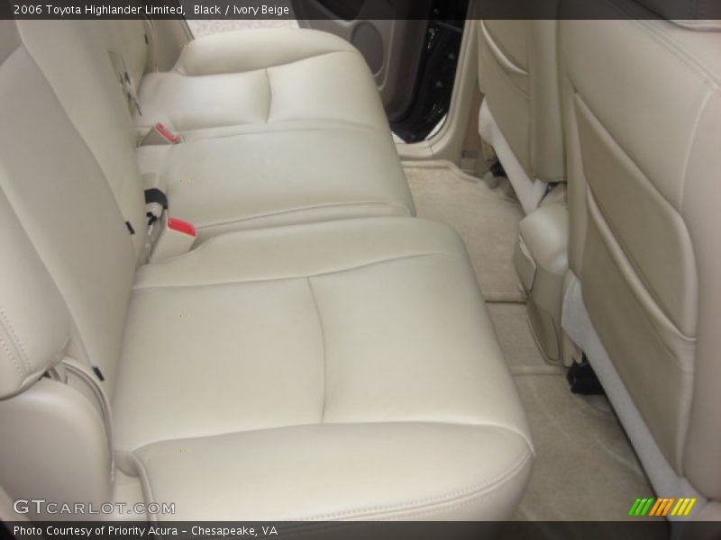 Black / Ivory Beige 2006 Toyota Highlander Limited