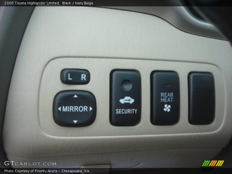 Black / Ivory Beige 2006 Toyota Highlander Limited