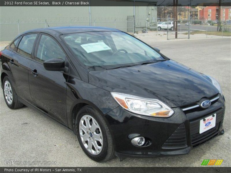 Black / Charcoal Black 2012 Ford Focus SE Sedan