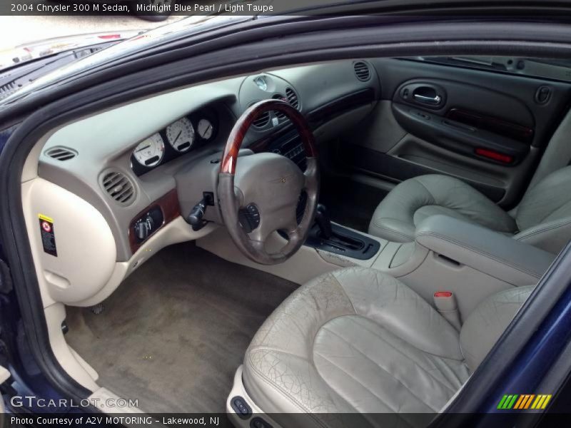  2004 300 M Sedan Light Taupe Interior